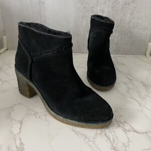 UGG Kasen Bootie Ankle Boots Women Sz 7 Black Suede Mid‎ Heel Fur Lined